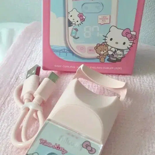 [BUNJANG] Sanrio Characters Hello Kitty Easy Cooling Heating Eyelash Curler (22R) / 산리오 캐릭터즈 학생키티 필리밀리 이지컬링 히팅뷰러(22R)