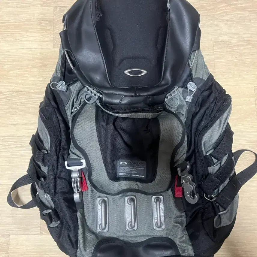[BUNJANG] Oakley Kitchen Sink Backpack / 오클리 키친 싱크 백팩