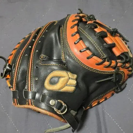 [BUNJANG] 1080 C60 Catcher's Mitt / 원에이티 c60 포수미트 팝니다
