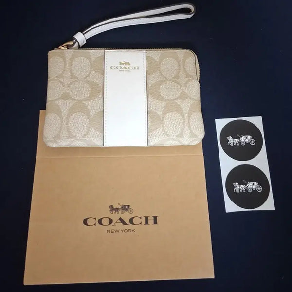 [BUNJANG] Coach Corner Zip Wristlet - Beige/White / Coach Corner Zip Wristlet