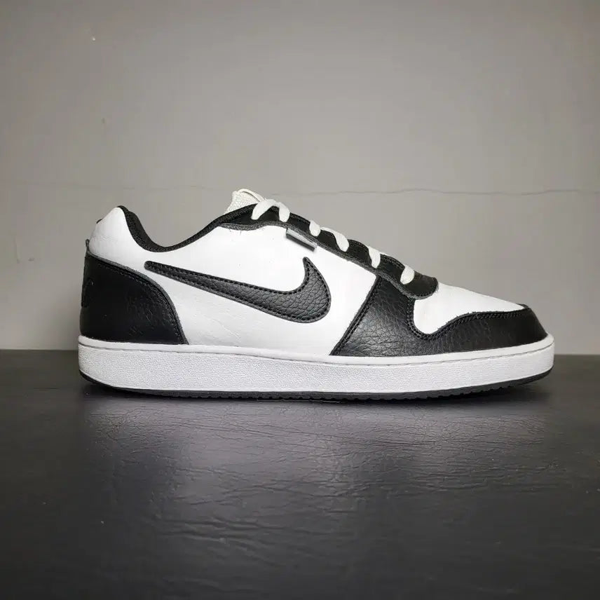 [BUNJANG] Nike Athletic Shoes Size 285mm / 나이키 운동화 285m
