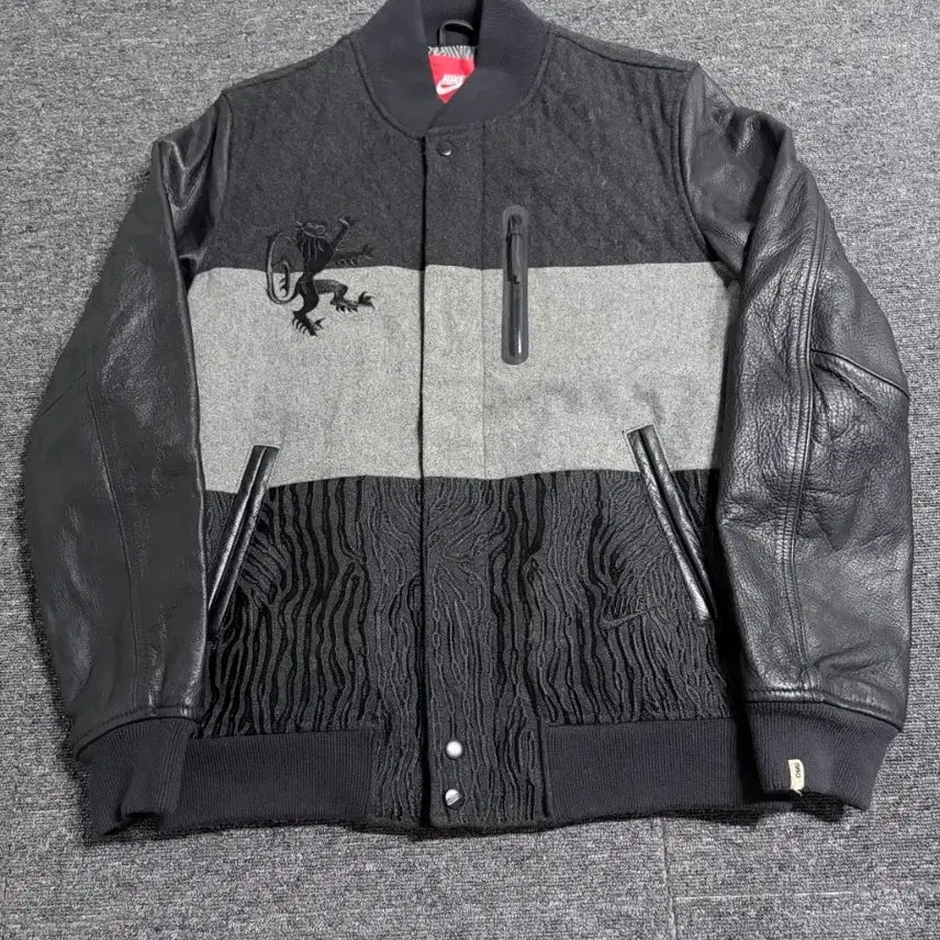 [BUNJANG] Nike LeBron Destroyer Varsity Safari Jacket L / 나이키 르브론 디스트로이어 바시티 사파리 자켓