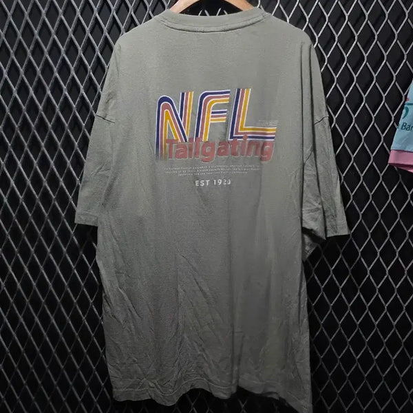 [BUNJANG] NFL Graphic T-Shirt XL / NFL 반팔 XL