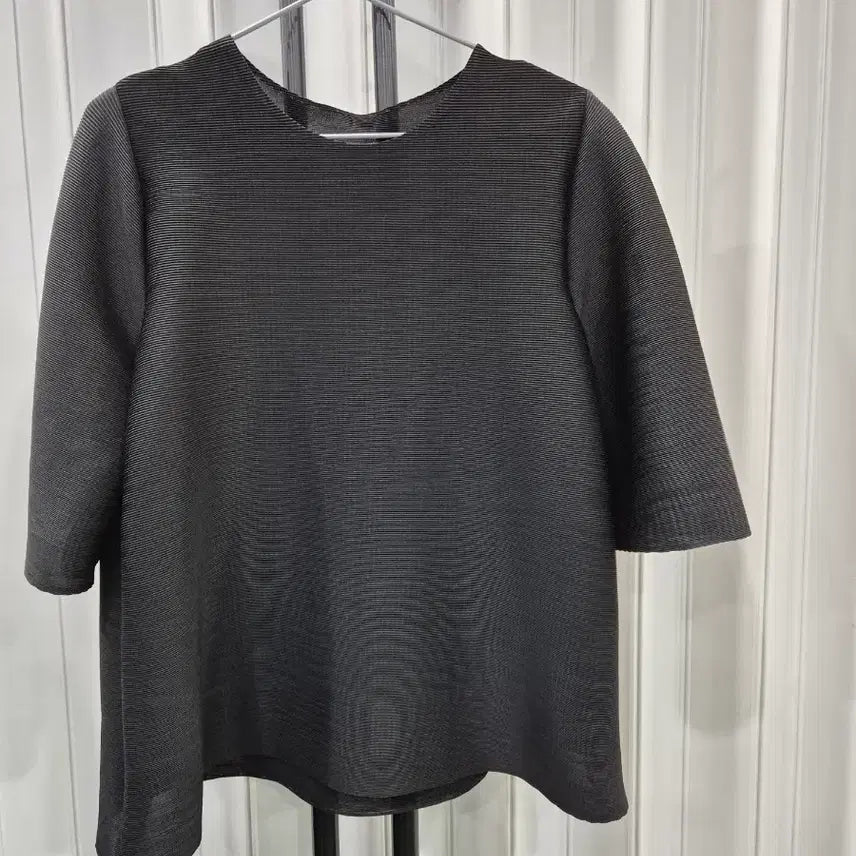 [BUNJANG] Pleated 7/10 Sleeve Blouse - Black / 플리츠 7부 소매 블라우스 블랙