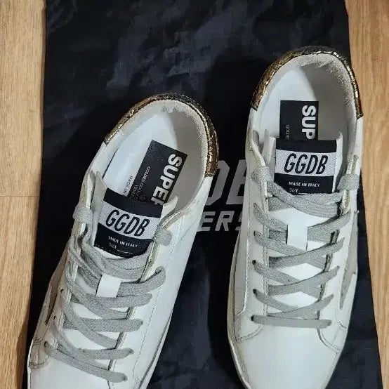 [BUNJANG] Golden Goose Superstar Sneakers / (35/225~230)골든구스 슈퍼스타 스니커즈 운동화
