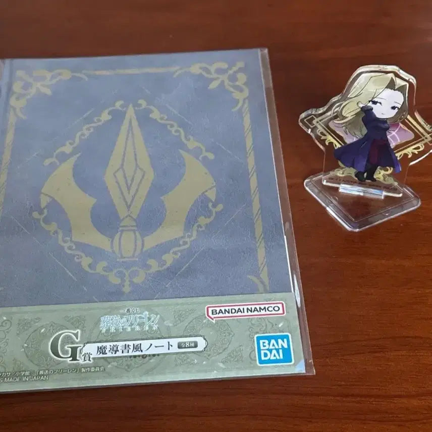 [BUNJANG] Frieren: Beyond Journey's End Metode Acrylic Figure & Notebook (Sealed) - Bundle Set / [일괄] 프리렌 메토데 아크릴 피규어, 노트(미개봉)