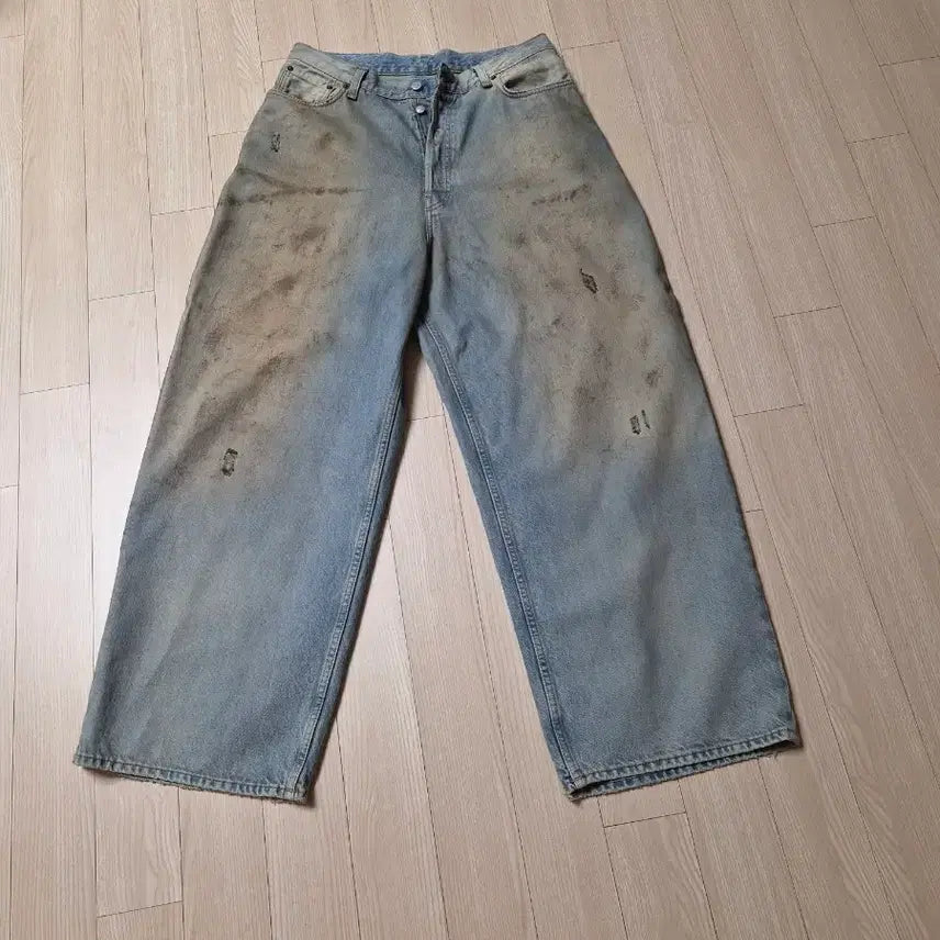 [BUNJANG] Acne Studios Damage Washed Jeans / 아크네 스튜디오 데미지 워싱 청바지