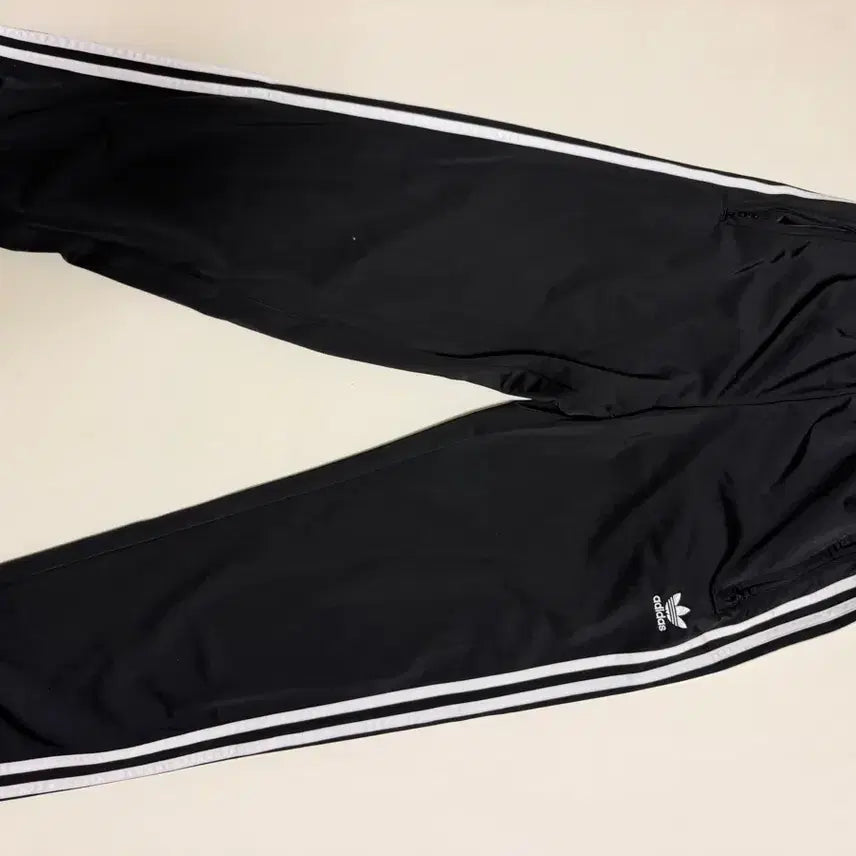 [BUNJANG] Adidas Training Pants Black / 아디다스 트레이닝 팬츠 블랙