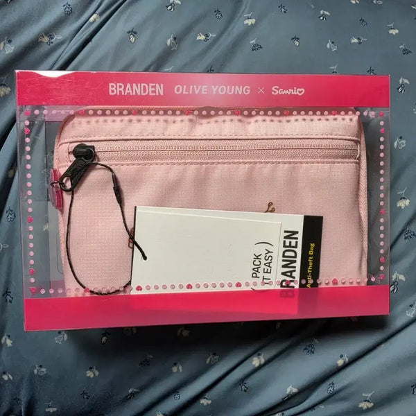 [BUNJANG] Brandon Safe Plus Wallet Bag [Hello Kitty Edition] / 브랜든 세이프 플러스 월렛백 [헬로키티 에디션]
