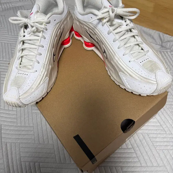 [BUNJANG] Nike Shox R4 White Phantom 280 / 나이키 샥스 R4 화이트 팬텀 280사이즈 판매합니다!