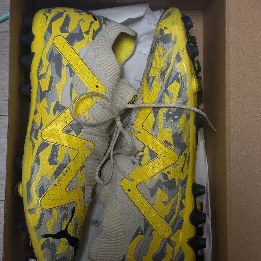 [BUNJANG] Puma Future 7 Ultimate MG Soccer Cleats / [280] 푸마 퓨처7 얼티메이트 MG