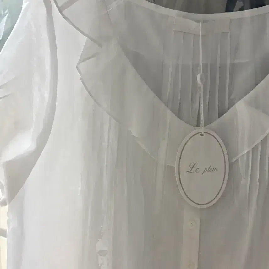 [BUNJANG] Le Plain Mallow Blouse / 르플레인 말로 블라우스 새상품