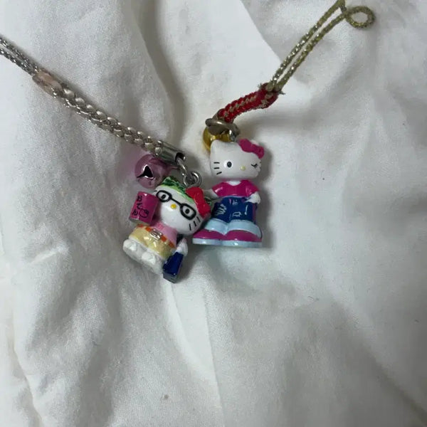 [BUNJANG] Sanrio Hello Kitty Vintage Straps Keychain Bundle Set / 일괄)고전 오타쿠 키티 스트랩 키링, 왕발키티 스트랩 키링