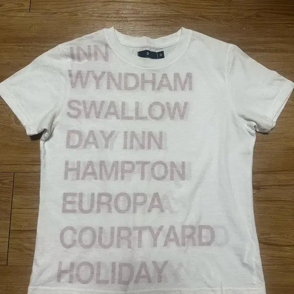 [BUNJANG] Safarispot Highway Inn Tee (White/Red) Size 2 / 사파리스팟 1/2 Highway Inn Tee (White/Red) 2사이즈