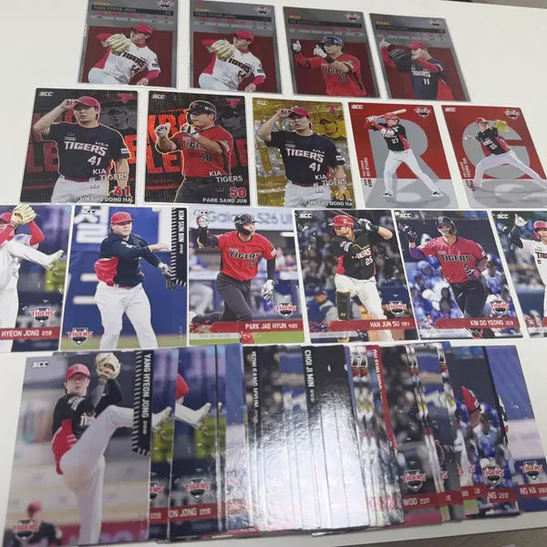[BUNJANG] KBO Kia Tigers Bundle Cards (Record, Parallel, Holo, Normal) - Kim Do-young, Park Jae-hyun, Na Sung-bum, Yang Hyun-jong / KBO 카드 기아 타이거즈 일괄 판매(레코드, 페럴, 홀로, 노멀) 김도영, 박재현, 나성범, 양현종
