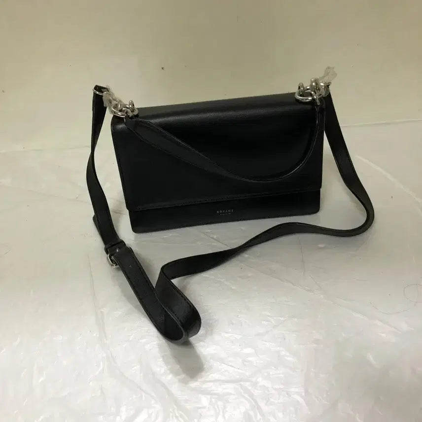 [BUNJANG] Oryany Crossbody Bag / 오야니 크로스백@9902