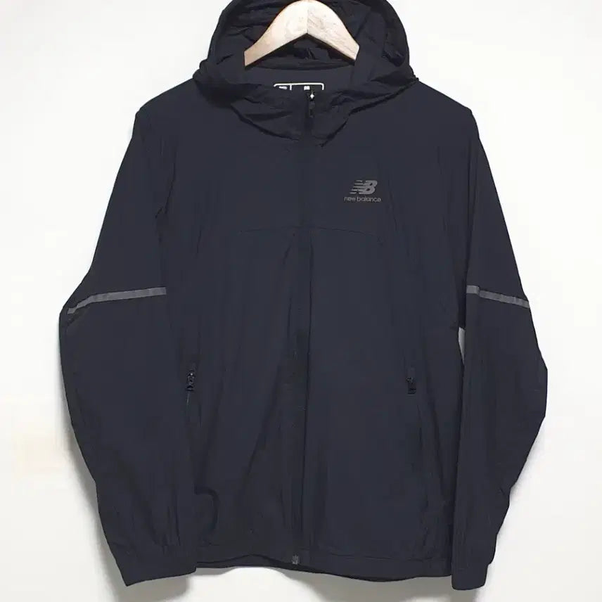 [BUNJANG] New Balance Functional Windbreaker Jacket Black / 뉴발란스 기능성 바람막이 자켓 95사이즈 블랙