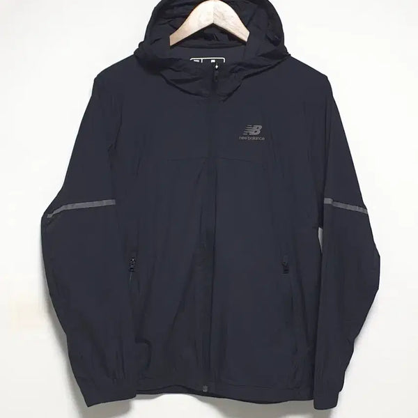 [BUNJANG] New Balance Functional Windbreaker Jacket Black / 뉴발란스 기능성 바람막이 자켓 95사이즈 블랙
