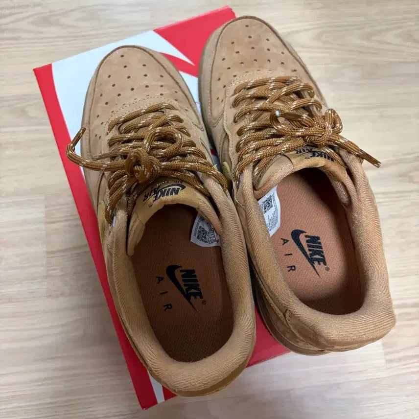 [BUNJANG] Nike Air Force 1 '07 'Wheat' Sneakers / 나이키 된장포스 새상품