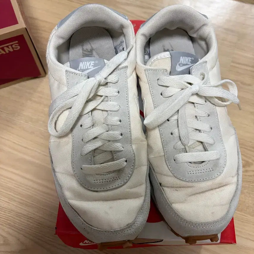 [BUNJANG] Nike Daybreak Sneakers (250mm) / 나이키 데이브레이크 250