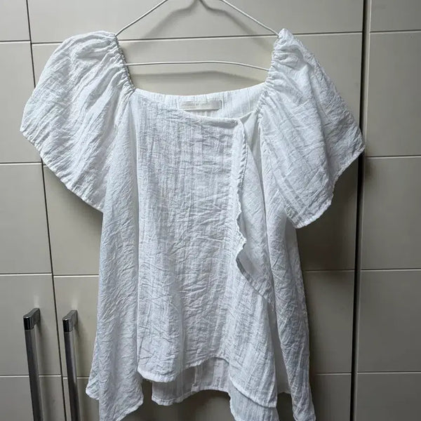 [BUNJANG] Ablie Blouse / 에이블리블라우스