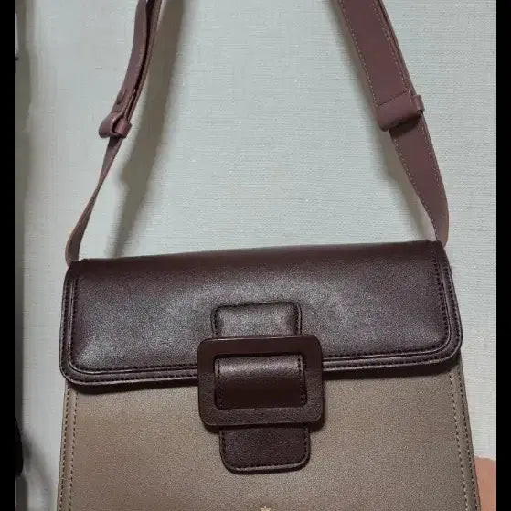 [BUNJANG] J.ESTINA Two-Tone Shoulder Bag / 제이에스티나 투톤 숄더백(새상품)