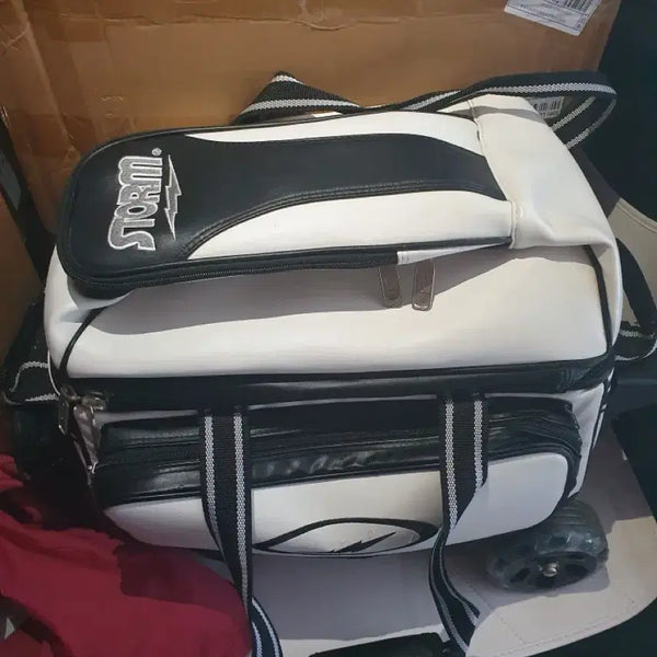 [BUNJANG] Storm Two-Ball Bowling Bag with 2 Bowling Balls Bundle / 스톰 투볼 볼링백,볼링공 2개 포함 일괄 판매