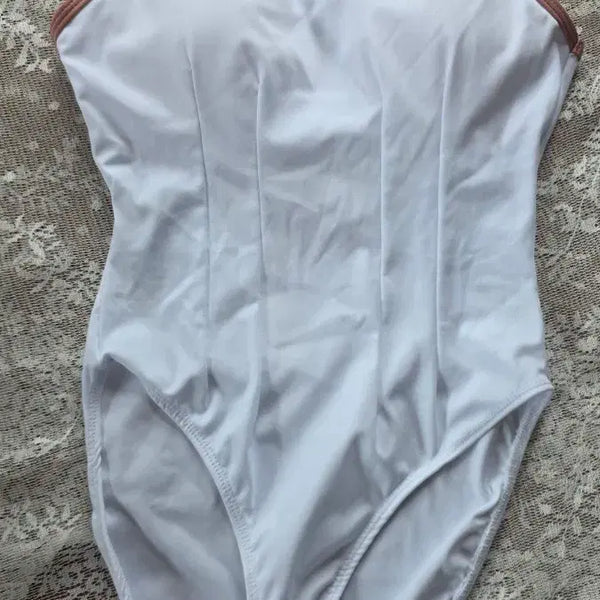 [BUNJANG] White Monokini Size 95 / (착샷)화이트 모노키니 95
