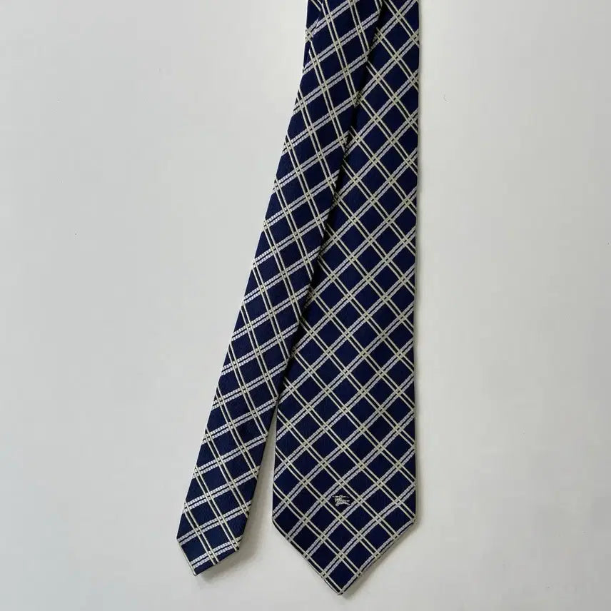 [BUNJANG] Burberrys Silk Logo Necktie / 버버리 심플로고 정품 명품 넥타이 (Burberrys)