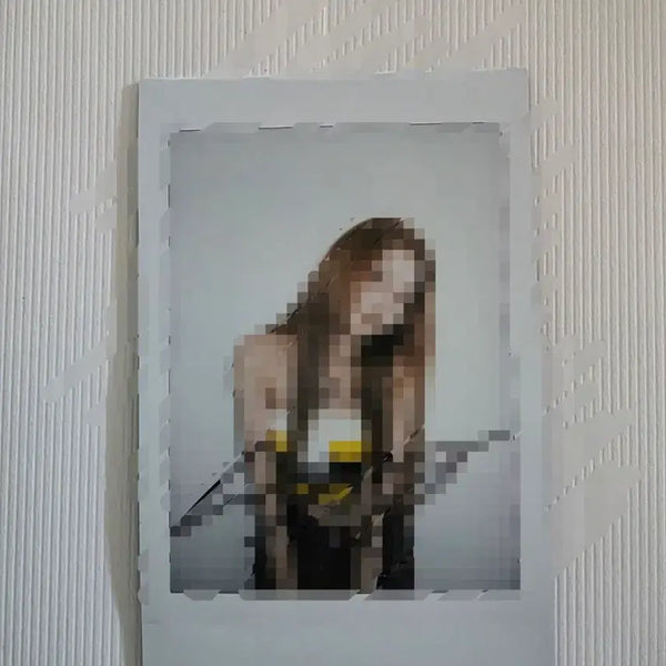 [BUNJANG] Lee Nakyung Glow Me Signed Polaroid / 이나경 Glow Me 사인폴라로이드 판매