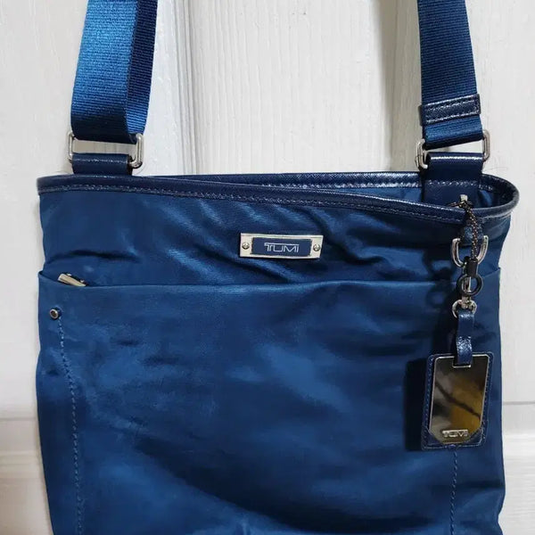 [BUNJANG] Tumi Navy Crossbody Bag / 투미 크로스백 네이비