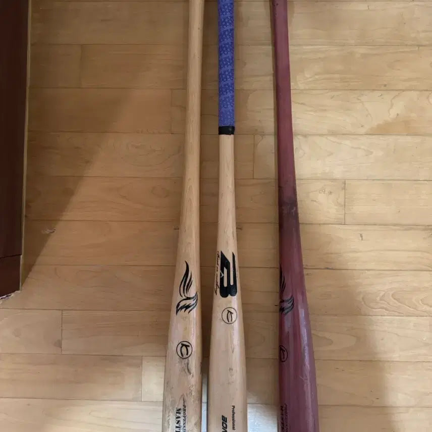 [BUNJANG] Baseball Bats (Set of 3) / 나무배트 3자루