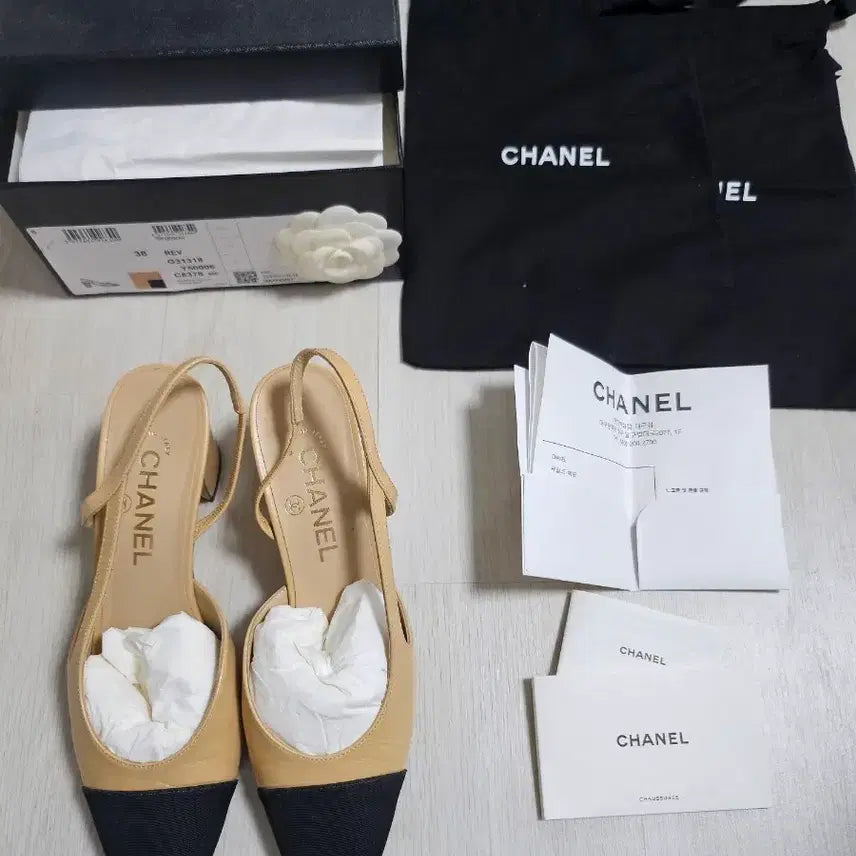 [BUNJANG] Chanel Two-Tone Slingback Heels / 샤넬 투톤 베이지 블랙 슬링백 구두 판매