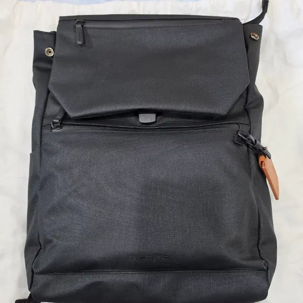 [BUNJANG] Beanpole Dino Medium Flap Backpack / 빈폴 디노 미디엄 플랩 백팩