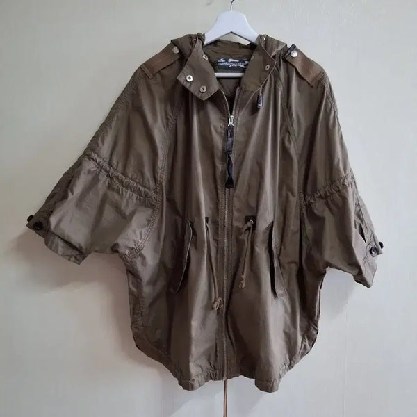 [BUNJANG] Codes Combine Hooded String Detail Parka Jacket (Khaki) / [Codes Combine] 야상 점퍼 55~66