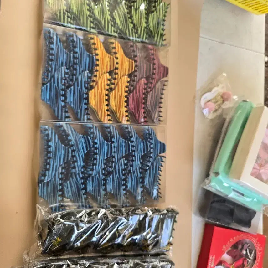 [BUNJANG] Rainbow Hair Clip Set / 헤어 집게핀 세트 무지개 색상. 일괄 삼천원