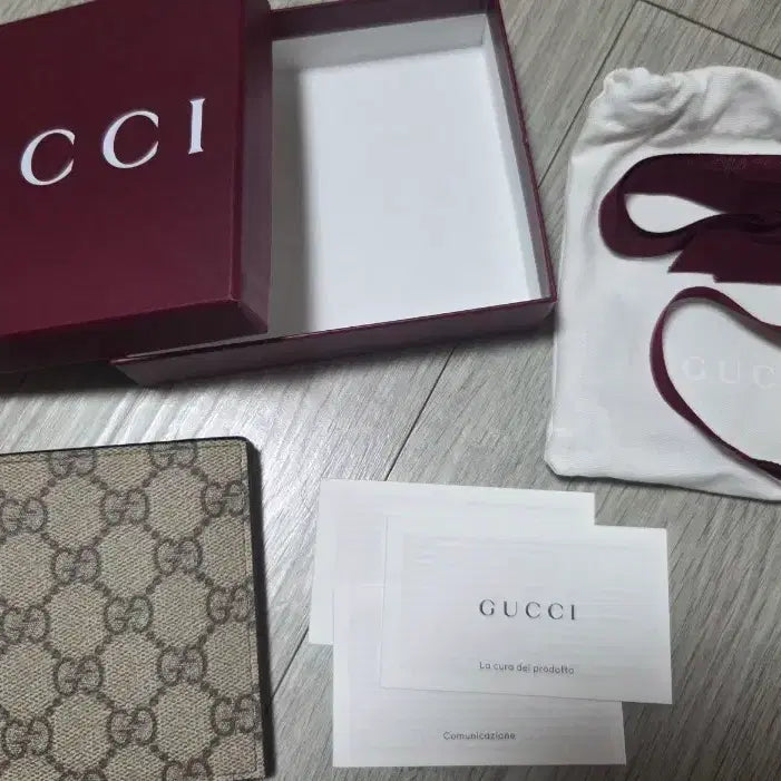 [BUNJANG] Gucci Men's Bifold Wallet / <안산직거래>구찌 남자반지갑 팝니다