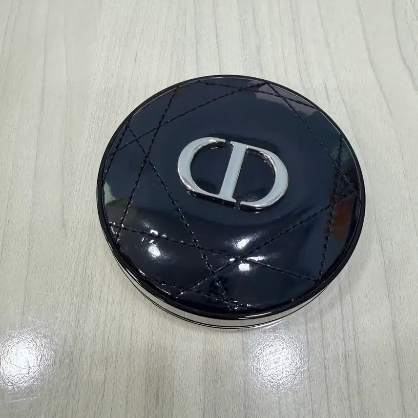 [BUNJANG] Dior Quilted CD Logo Cushion Case / 디올 쿠션 케이스