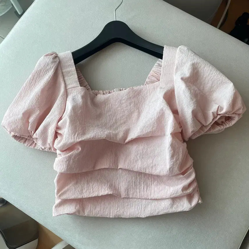 [BUNJANG] Riel Puff Sleeve Ruffle Blouse / 리엘 블라우스