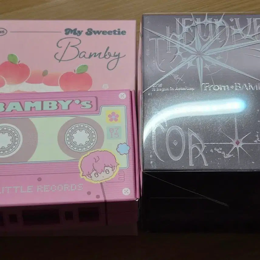 [BUNJANG] Plaiv Bambi 2024 2025 2026 Birthday Kit Tin Case Bundle Set / 일괄) 플레이브 밤비 2024 2025 2026 생일 키트 틴케이스