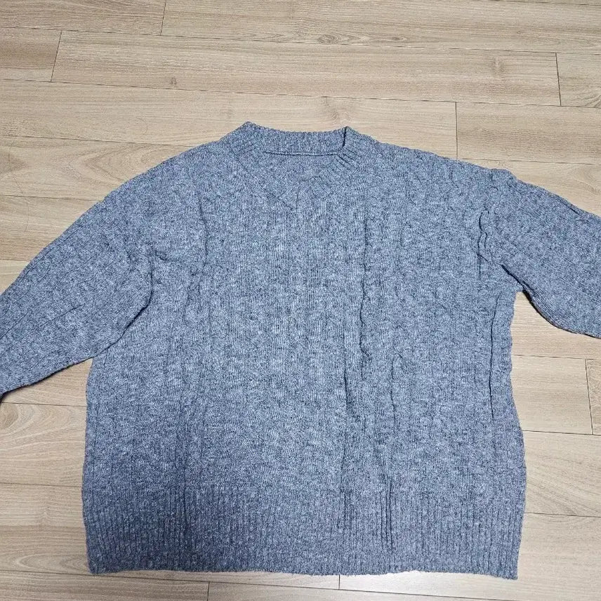 [BUNJANG] Grey Cable Knit Sweater / 그레이 꽈배기 니트 스웨터