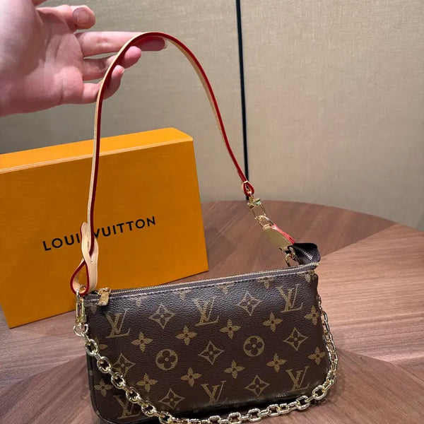 [BUNJANG] Louis Vuitton Pochette Accessoires Monogram Zipper Shoulder Bag Brown / 루이비통 포쉐트 악세수아 모노그램 지퍼 숄더백 브라운 판매합니다