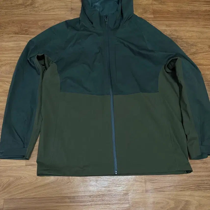 [BUNJANG] Uniqlo Jacket Size 105 / [105] 유니클로 자켓