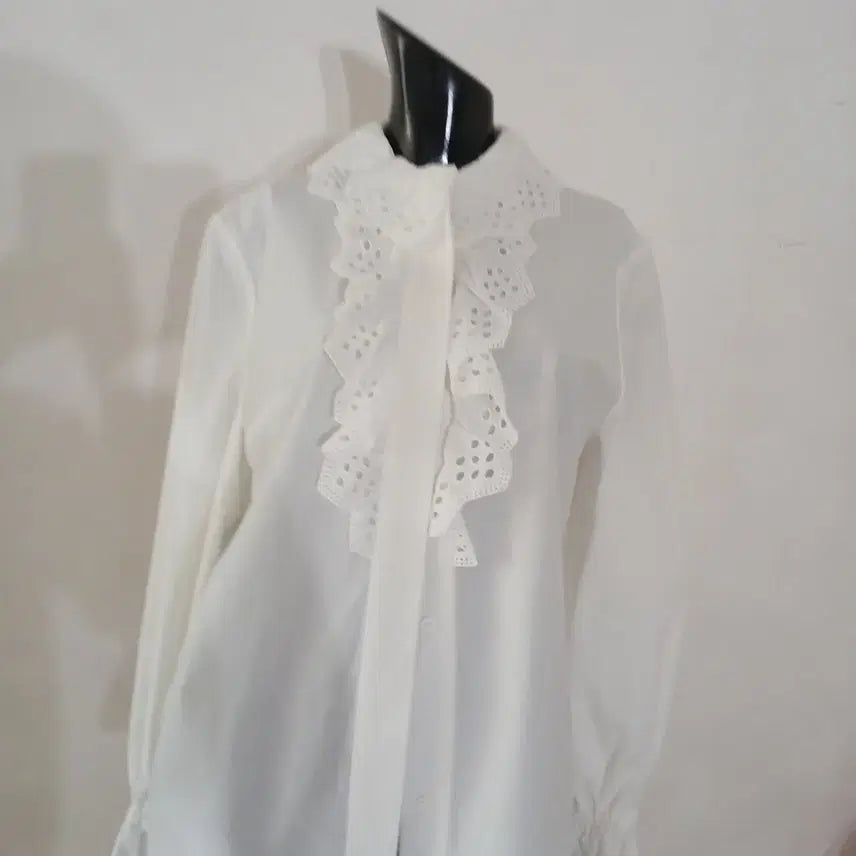 [BUNJANG] AND YOU Loose Blouse White / 앤유 루즈 블라우스