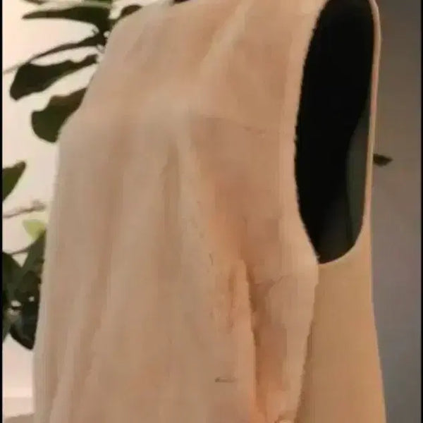 [BUNJANG] VOV Mink Trimmed Angora Wool Blend Vest Oatmeal Beige Size 66 / 보브 밍크 배색 앙고라 울혼방 베스트 66사이즈 새제품 오트밀베이지컬러