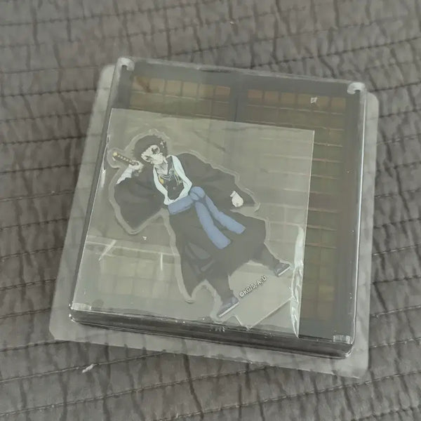 [BUNJANG] Mom's Touch x Demon Slayer: Kimetsu no Yaiba Giyu Tomioka Acrylic Stand (Unsealed) / [단순개봉 새상품] 맘스터치 x 귀멸의 칼날 가이가쿠 아크릴 스탠드