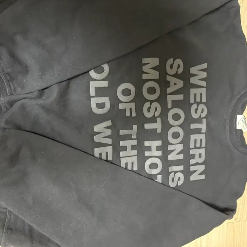 [BUNJANG] Derby Vinyl House Sweatshirt / 더비바이닐하우스 맨투맨