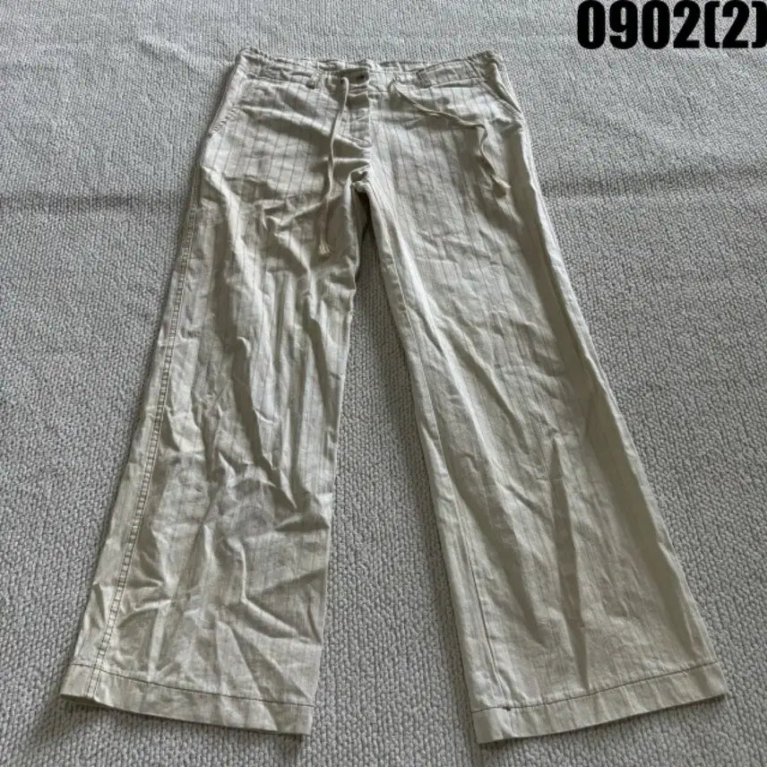 [BUNJANG] Striped Low-Rise Beige Pants / 스트라이프 로우라이즈 팬츠 베이지