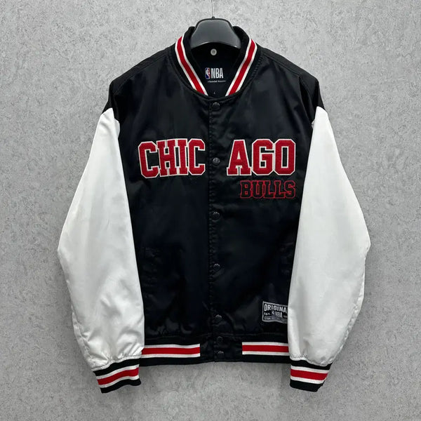 [BUNJANG] Chicago Bulls Varsity Jacket (Size 100/L) / 100 NBA 시카고 남자 바시티 자켓
