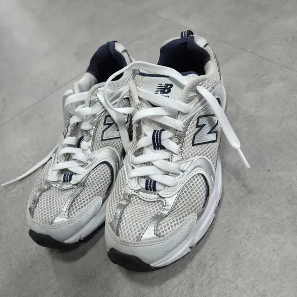 [BUNJANG] New Balance 530 Silver White Sneakers (240) / 뉴발란스 530 실버 화이트  240